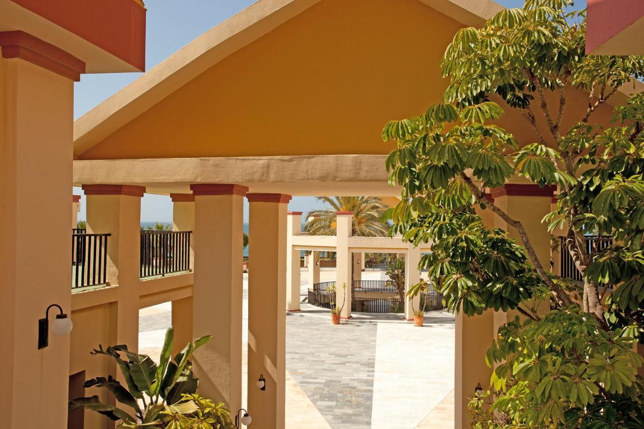 Romana Playa Studio Elviria マルベーリャ エクステリア 写真