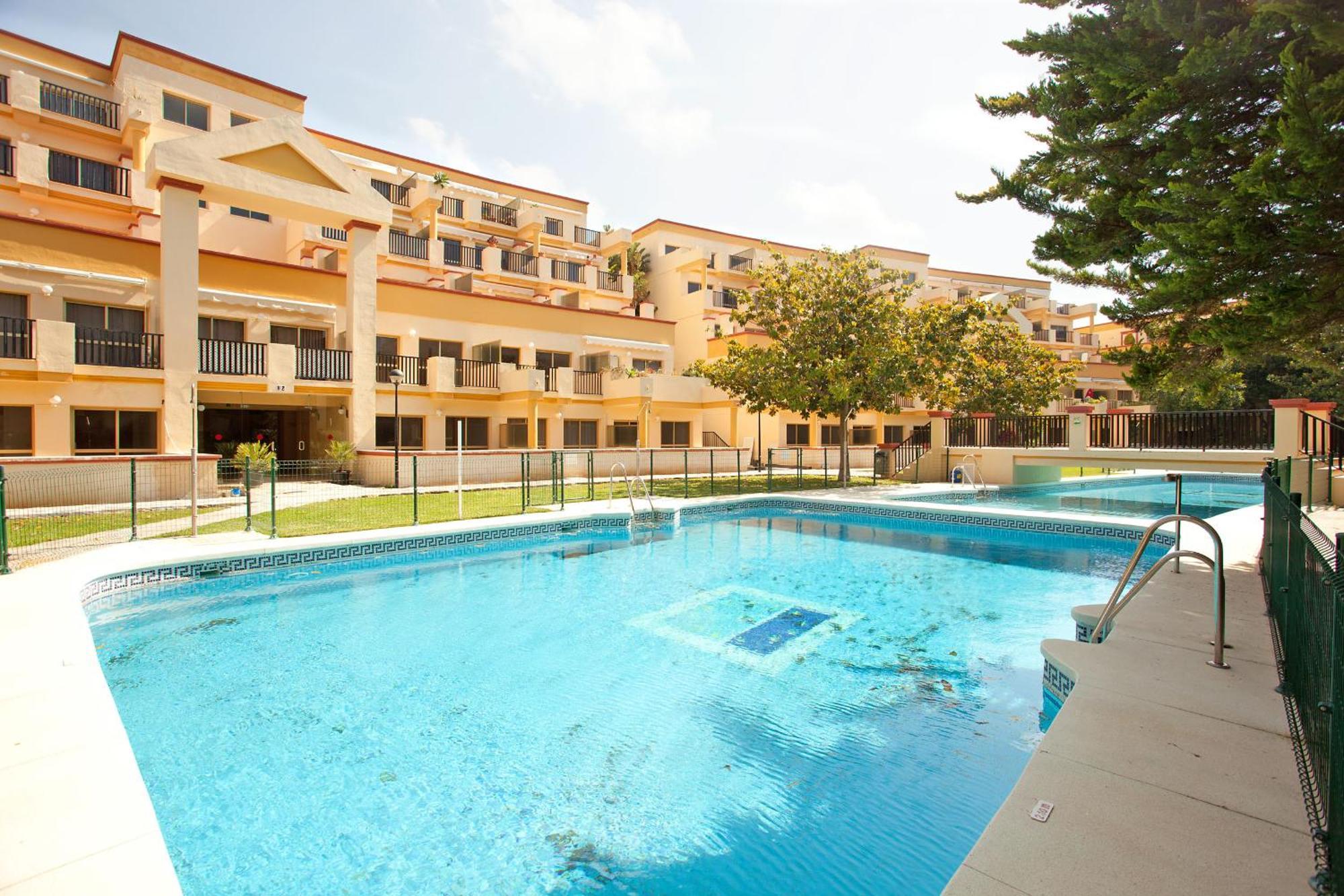 Romana Playa Studio Elviria マルベーリャ エクステリア 写真